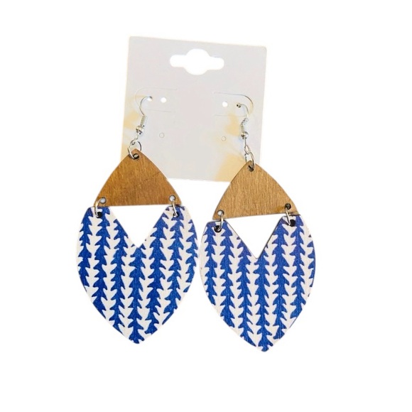 Large Bohemian Geometric Triangle Wooden Leaf Pattern Earrings - Picture 2 of 4